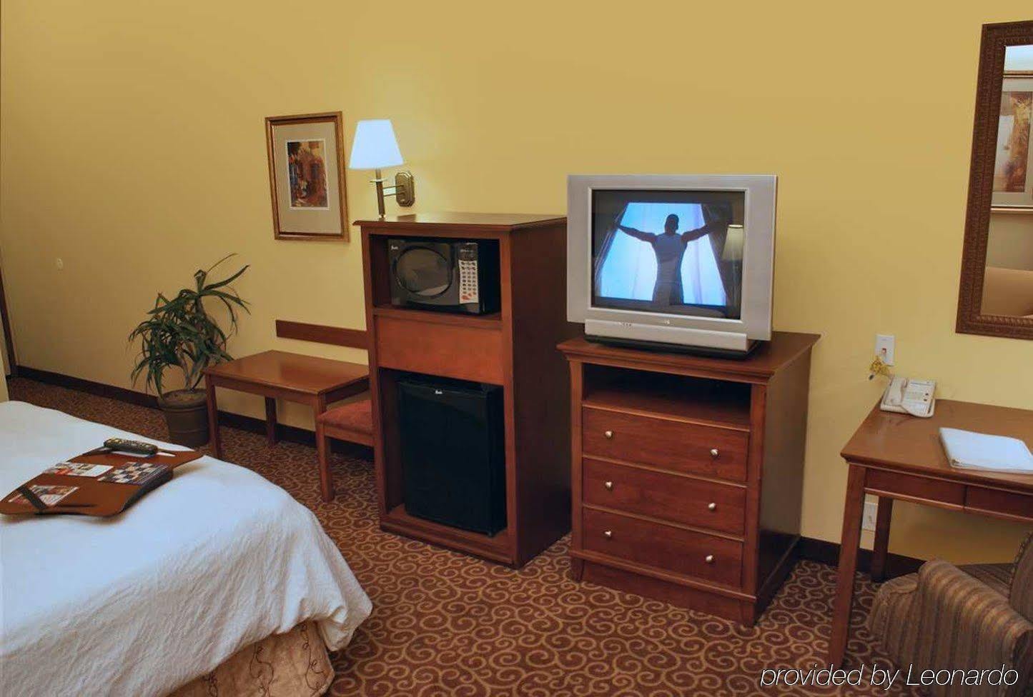 Hampton Inn & Suites Red Bluff Pokoj fotografie